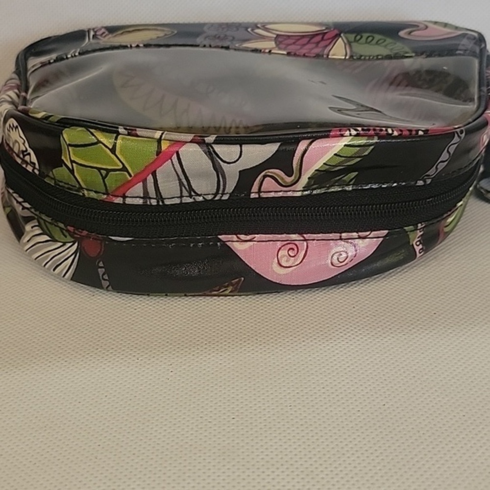 VERA BRADLEY VINYL COSMETIC BAG‎ - Picture 4 of 6